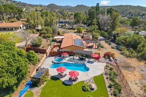 Exterior - 14284 Hacienda Ln, Poway, CA 92064 photo 6 of 26