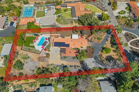 View/Area - 14284 Hacienda Ln, Poway, CA 92064 photo 1 of 7