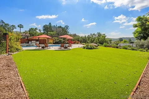 Exterior - 14284 Hacienda Ln, Poway, CA 92064 photo 7 of 26