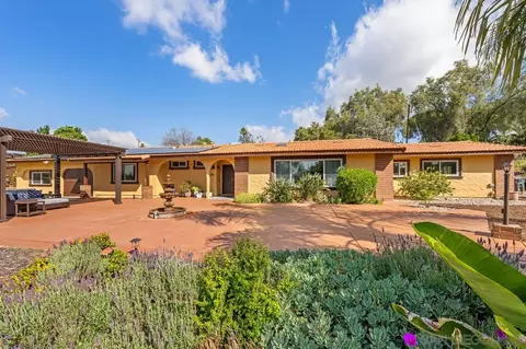Exterior - 14284 Hacienda Ln, Poway, CA 92064 photo 23 of 26