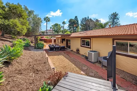 Exterior - 14284 Hacienda Ln, Poway, CA 92064 photo 24 of 26
