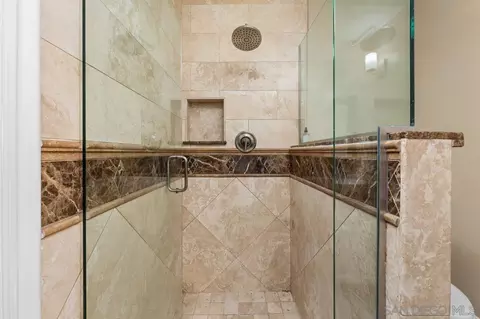 Bath - 14284 Hacienda Ln, Poway, CA 92064 photo 2 of 3