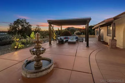 Exterior - 14284 Hacienda Ln, Poway, CA 92064 photo 9 of 26