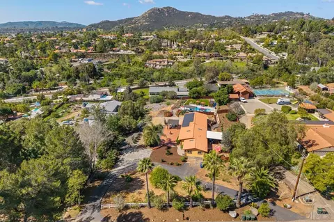 View/Area - 14284 Hacienda Ln, Poway, CA 92064 photo 7 of 7