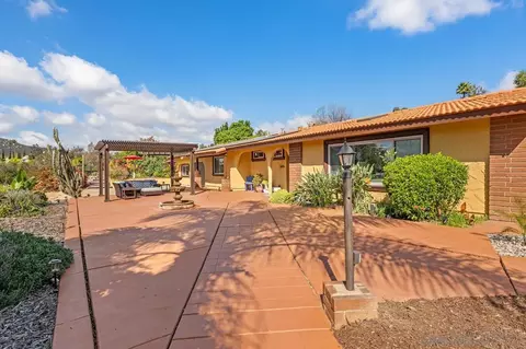 Exterior - 14284 Hacienda Ln, Poway, CA 92064 photo 22 of 26