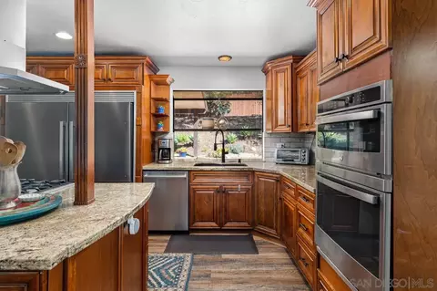 Kitchen - 14284 Hacienda Ln, Poway, CA 92064 photo 5 of 5