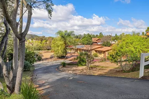 Exterior - 14284 Hacienda Ln, Poway, CA 92064 photo 21 of 26