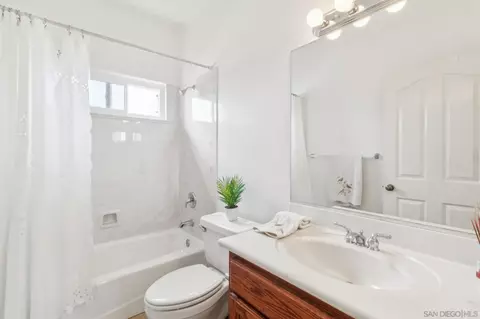 Bath - 1346 Wilson Rd, Ramona, CA 92065 photo 1 of 7