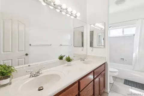 Bath - 1346 Wilson Rd, Ramona, CA 92065 photo 2 of 7