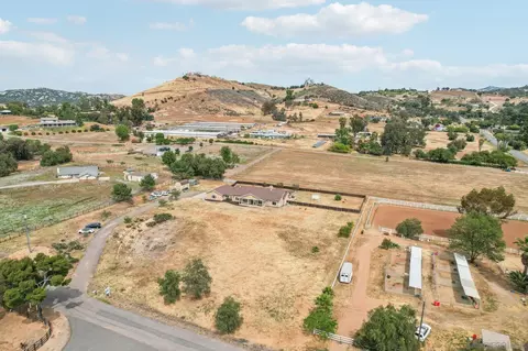 View/Area - 1346 Wilson Rd, Ramona, CA 92065 photo 3 of 18