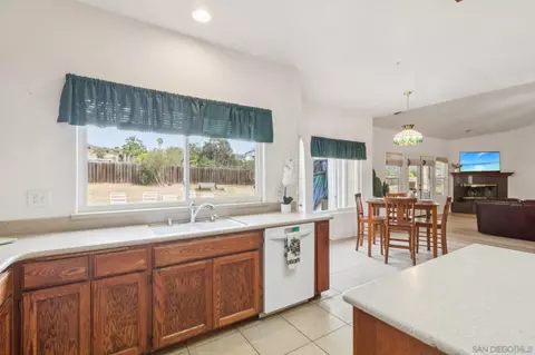 Kitchen - 1346 Wilson Rd, Ramona, CA 92065 photo 4 of 4