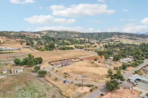 View/Area - 1346 Wilson Rd, Ramona, CA 92065 photo 4 of 18