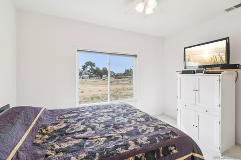 Bedroom - 1346 Wilson Rd, Ramona, CA 92065 photo 5 of 11