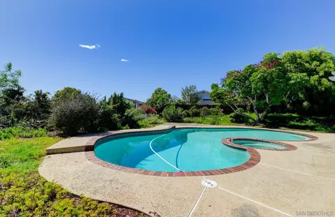Exterior - 10007 Resmar Pl, La Mesa, CA 91941 photo 2 of 10