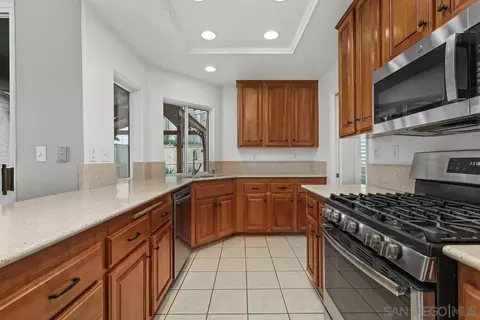 4236 Conquistador, Oceanside, CA 92056 photo 16