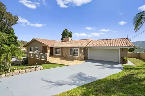 1405 Cuyamaca Ave, Spring Valley, CA 91977