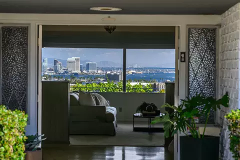 2255 Evergreen St, San Diego, CA 92106