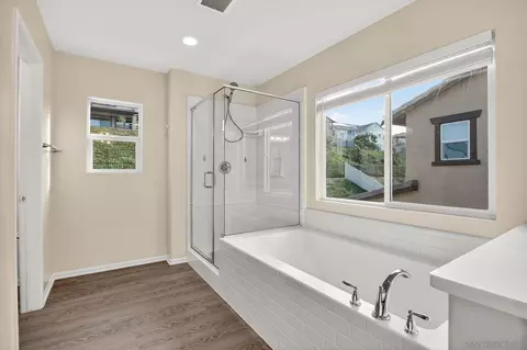 Bath - 35875 Esperia Way, Fallbrook, CA 92028 photo 2 of 3