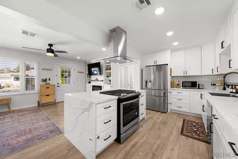 6969 Tower St, La Mesa, CA 91942