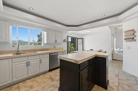 Kitchen - 13883 Sage Mountain Ln, Jamul, CA 91935 photo 2 of 4