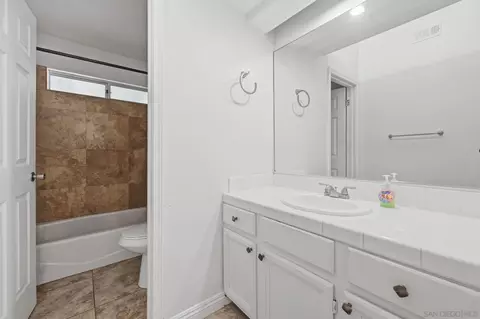 Bath - 13883 Sage Mountain Ln, Jamul, CA 91935 photo 4 of 5