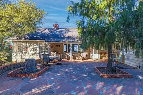 3306 Oak Grv, Julian, CA 92036