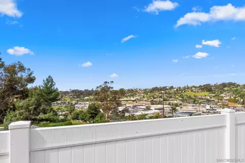 View/Area - 1305 Cornish Dr, Oceanside, CA 92054 photo 3 of 7
