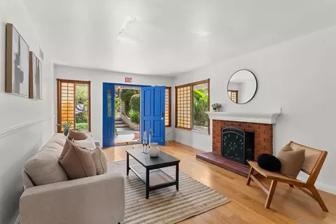 Entry Way - 1305 Cornish Dr, Oceanside, CA 92054 photo 1 of 1
