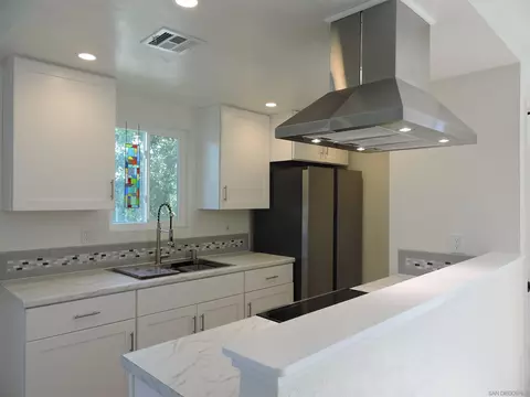 Kitchen - 9855 Mission Greens Ct #4, Santee, CA 92071 photo 3 of 10
