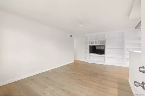Living - 9855 Mission Greens Ct #4, Santee, CA 92071 photo 4 of 4