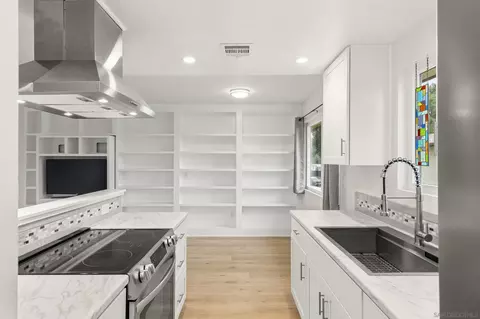Kitchen - 9855 Mission Greens Ct #4, Santee, CA 92071 photo 5 of 10