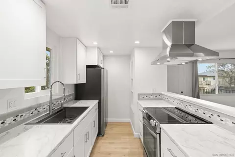 Kitchen - 9855 Mission Greens Ct #4, Santee, CA 92071 photo 2 of 10