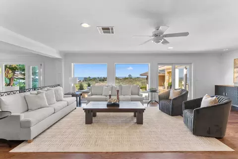 6984 Via Estrada, La Jolla, CA 92037 photo 5