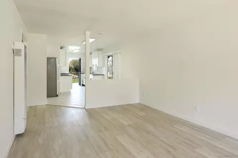 Living - 11102 Shadow Hill Way, Santee, CA 92071 photo 2 of 5