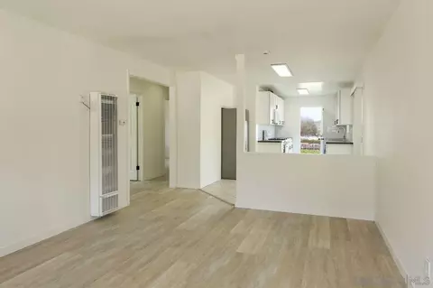 Living - 11102 Shadow Hill Way, Santee, CA 92071 photo 3 of 5