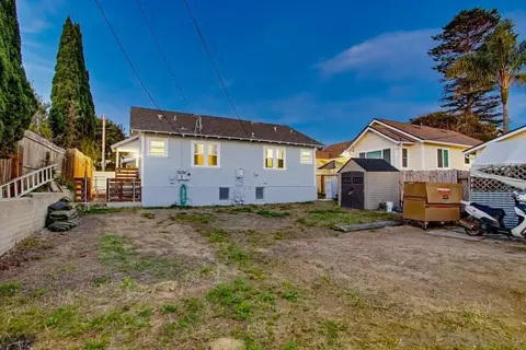 Exterior - 411-13 N Ditmar St, Oceanside, CA 92054 photo 5 of 5