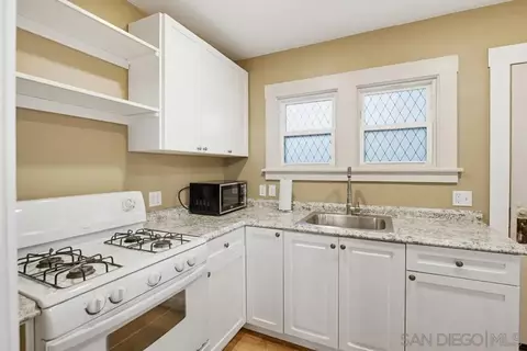 Kitchen - 411-13 N Ditmar St, Oceanside, CA 92054 photo 2 of 2