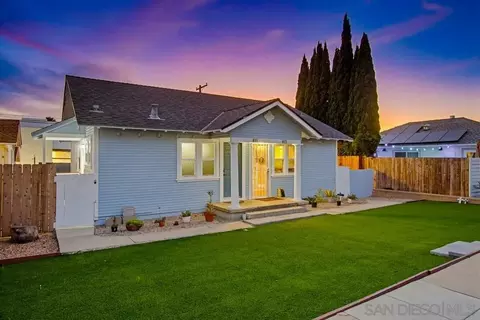 Exterior - 411-13 N Ditmar St, Oceanside, CA 92054 photo 1 of 5