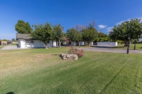 Exterior - 4444 Brandt Rd, Brawley, CA 92227 photo 7 of 22