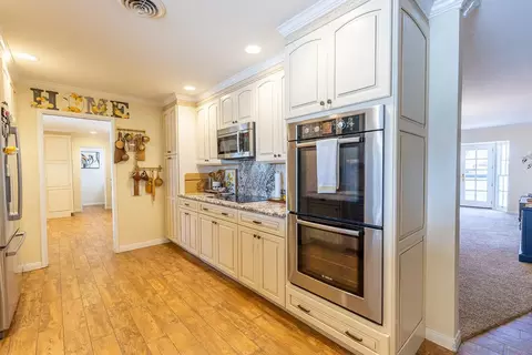 Kitchen - 4444 Brandt Rd, Brawley, CA 92227 photo 4 of 6
