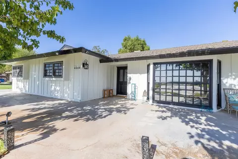 Exterior - 4444 Brandt Rd, Brawley, CA 92227 photo 5 of 22