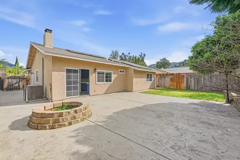 Exterior - 3039 Pecan Pl, Escondido, CA 92027 photo 6 of 7