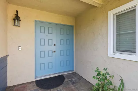 Entry Way - 3039 Pecan Pl, Escondido, CA 92027 photo 1 of 3
