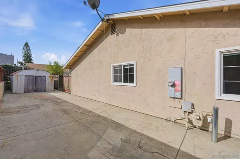 Exterior - 3039 Pecan Pl, Escondido, CA 92027 photo 7 of 7