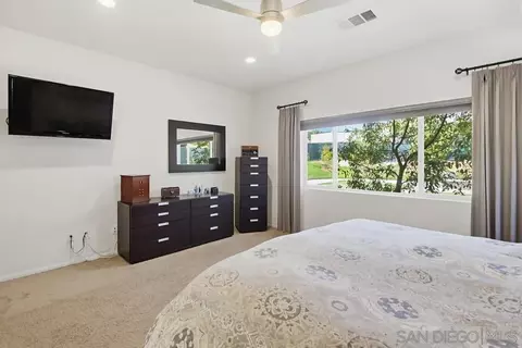 Bedroom - 441 Ventasso Way, Fallbrook, CA 92028 photo 2 of 6