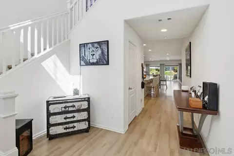 Entry Way - 441 Ventasso Way, Fallbrook, CA 92028 photo 1 of 5