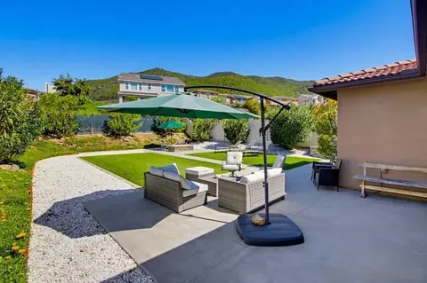 Exterior - 441 Ventasso Way, Fallbrook, CA 92028 photo 7 of 19