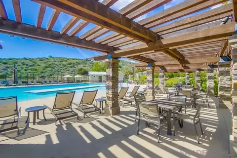 Exterior - 441 Ventasso Way, Fallbrook, CA 92028 photo 16 of 19