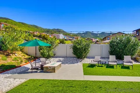 Exterior - 441 Ventasso Way, Fallbrook, CA 92028 photo 9 of 19