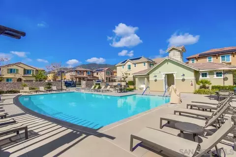 Exterior - 441 Ventasso Way, Fallbrook, CA 92028 photo 18 of 19